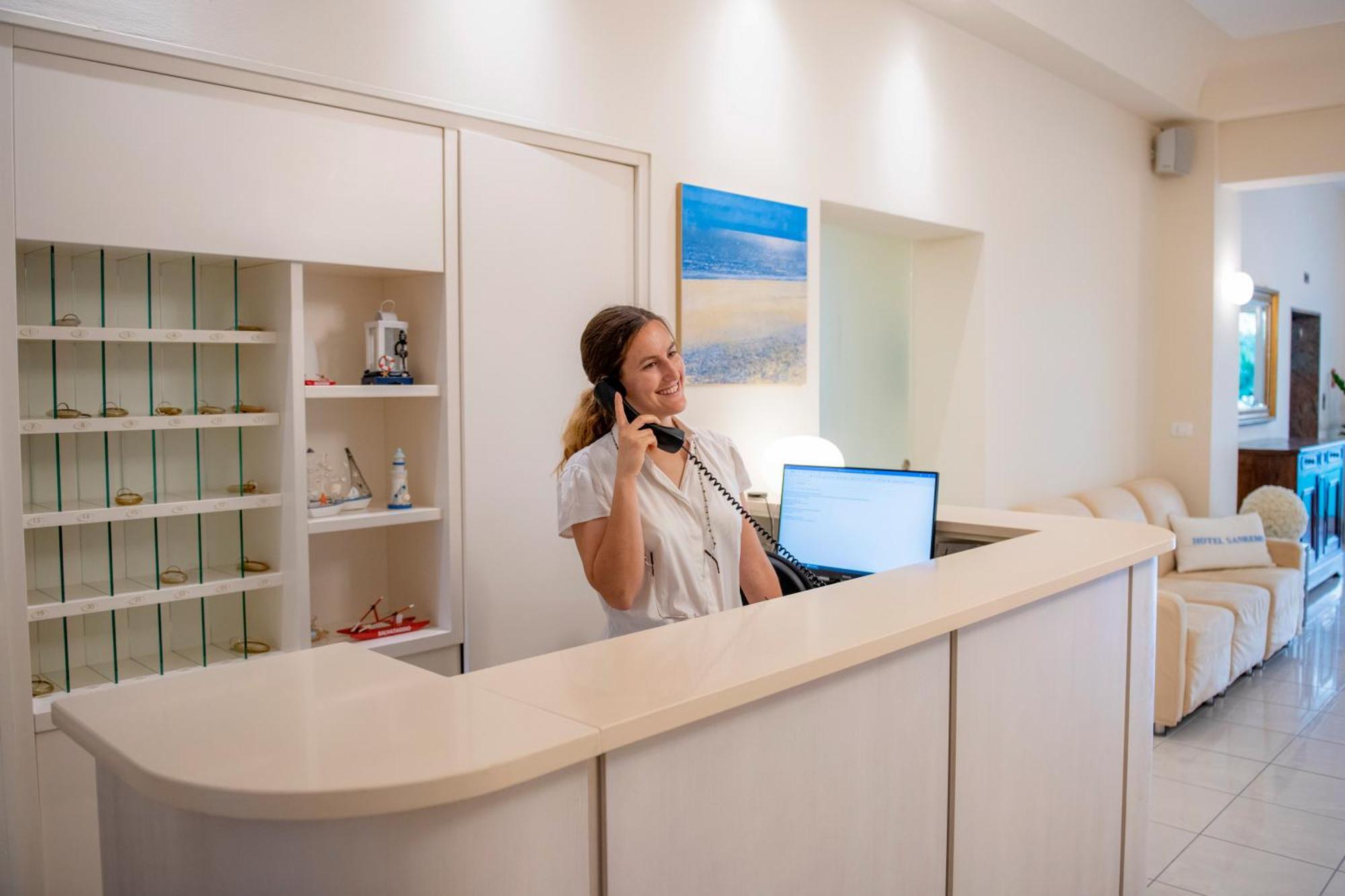 Hotel Sanremo Milano Marittima Exterior photo